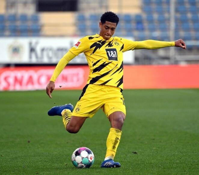 上赛季至今奥利塞德甲助攻22次，同期五大联赛第一（自上赛季至今，奥利塞在德甲送出22次助攻，领跑五大联赛）