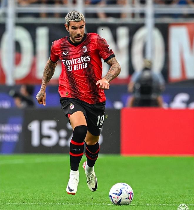 本赛季得分35+且罚球低于5次场次：小波特与库里并列最多