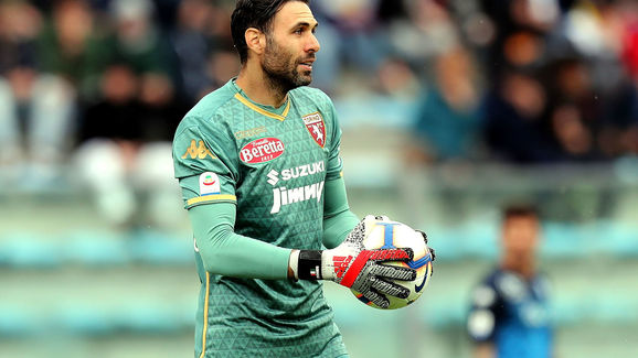 国际米兰vs利物浦全场数据：射门数6-8，控球率五五开