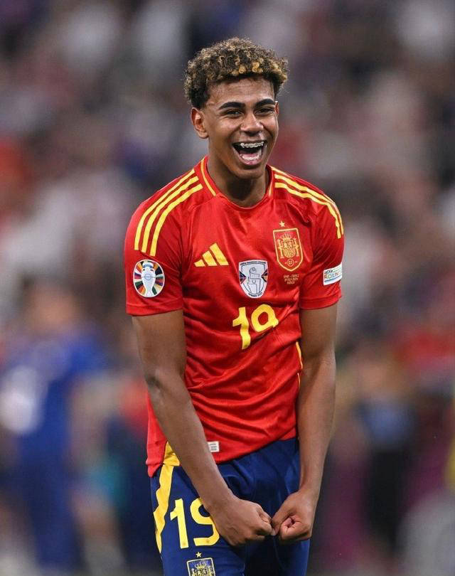 12 月中超四强赛程出炉 没想到！北京国安比赛比赛申花+海港还多（12月中超四强赛程公布：北京国安比赛场次竟比申花、海港还多）