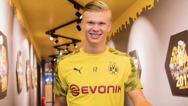 篮板球被他一个人统治了