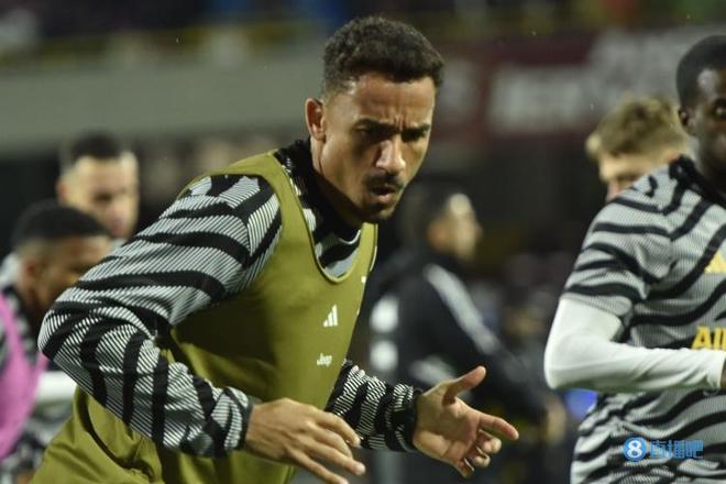 早报：功成名就不是目的，让自己快乐快乐这才叫做意义